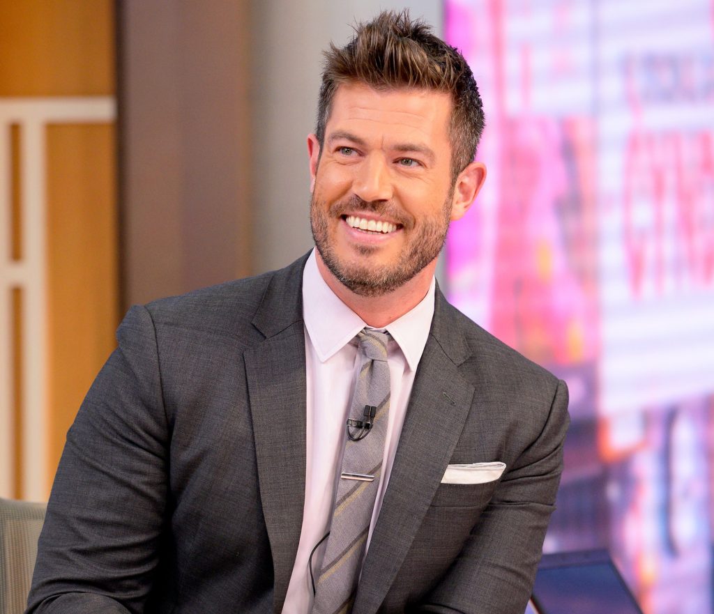 Jesse Palmer Married, Bio, Wife, Girlfriend, Age, Dating, Gay, Salary