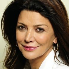 Shohreh Aghdashloo Biography, Age, Family, Husband, Married, Daughter ...